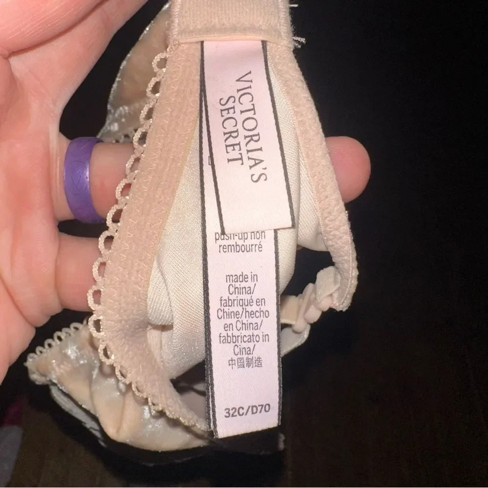 Victoria's Secret Lace Bra in Soft Pink